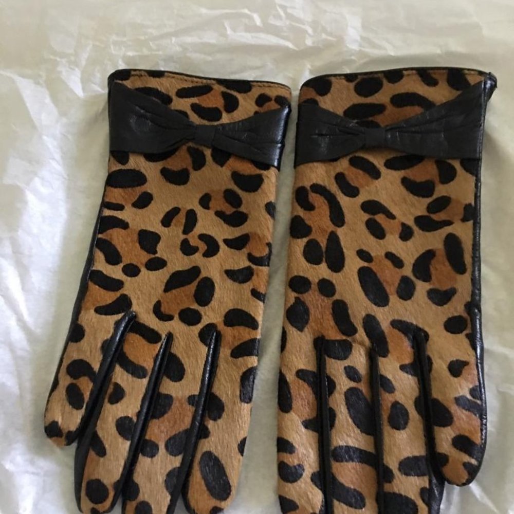 Leopard animal print leather gloves